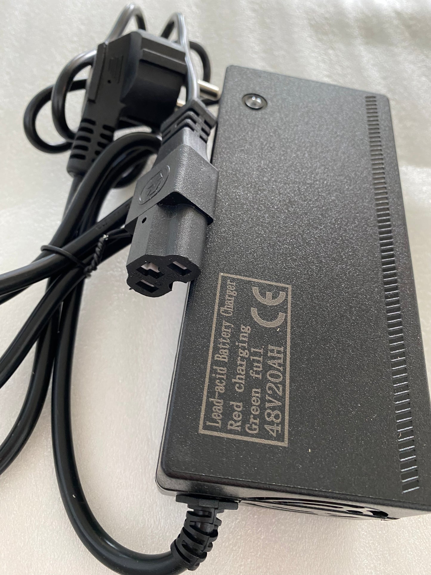 Punjač za Orao gel batterija 48v20ah - emobi.ch