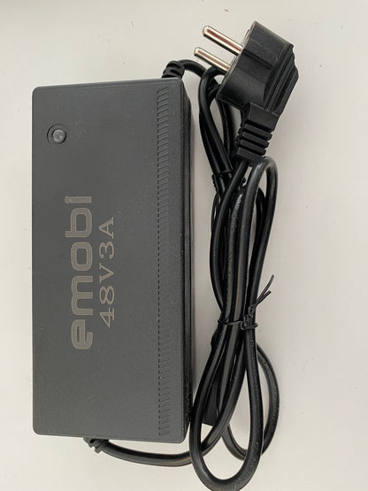Punjač Li-ion 48V 3A za električni bicikl ili Skuteri - emobi.ch